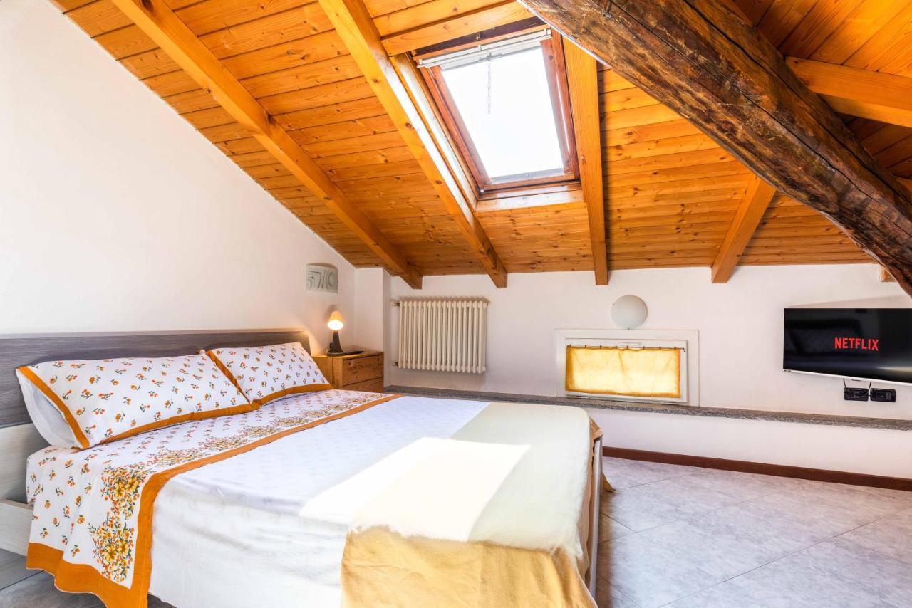 Villa Lecco Free Wi-Fi, Parking & Bike Service Buitenkant foto