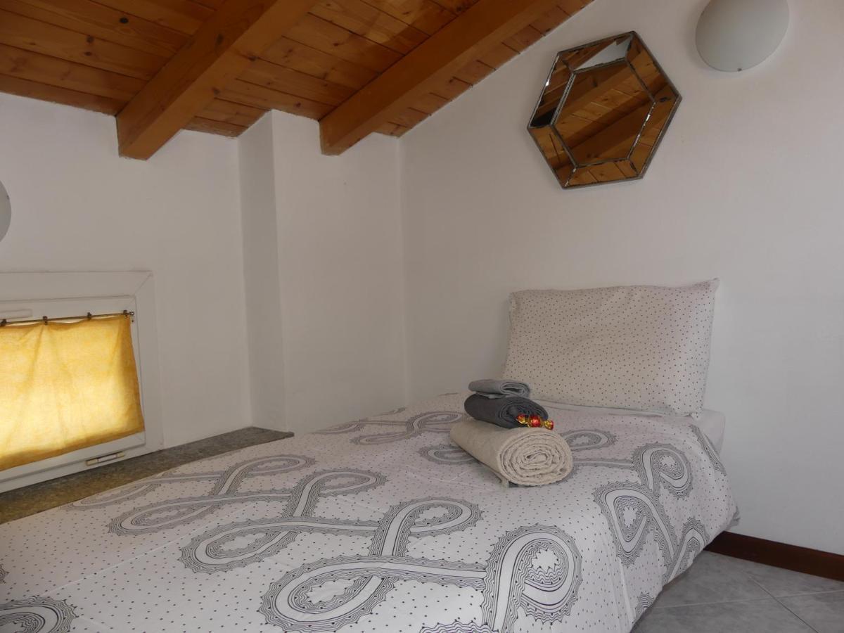 Villa Lecco Free Wi-Fi, Parking & Bike Service Buitenkant foto
